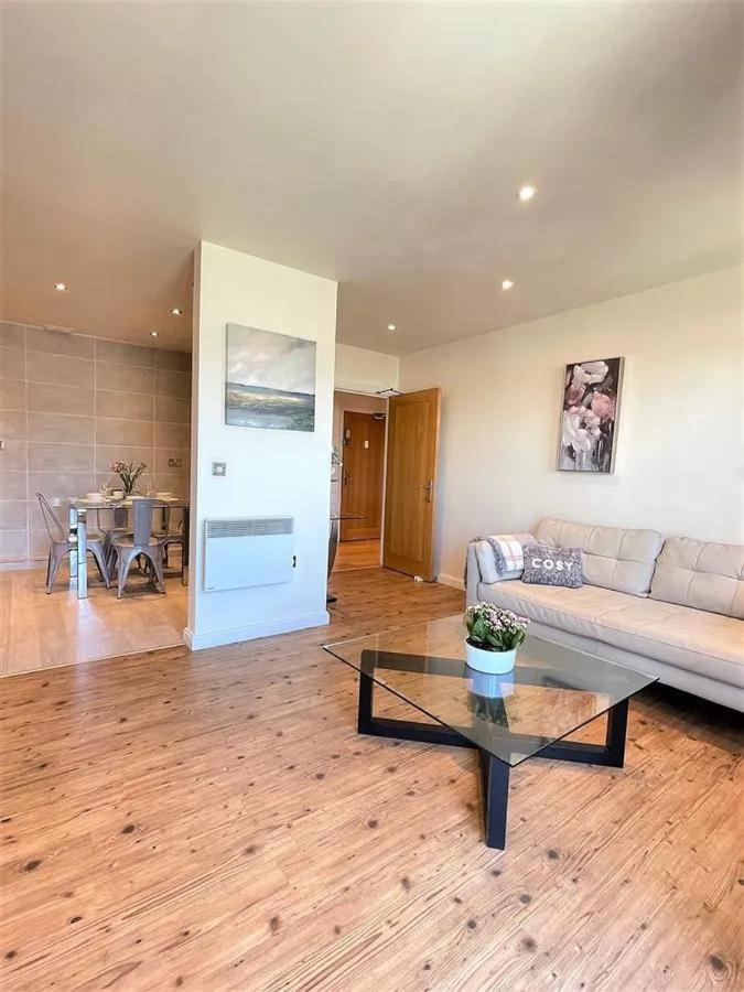 Holiday Home Свонсі Екстер'єр фото